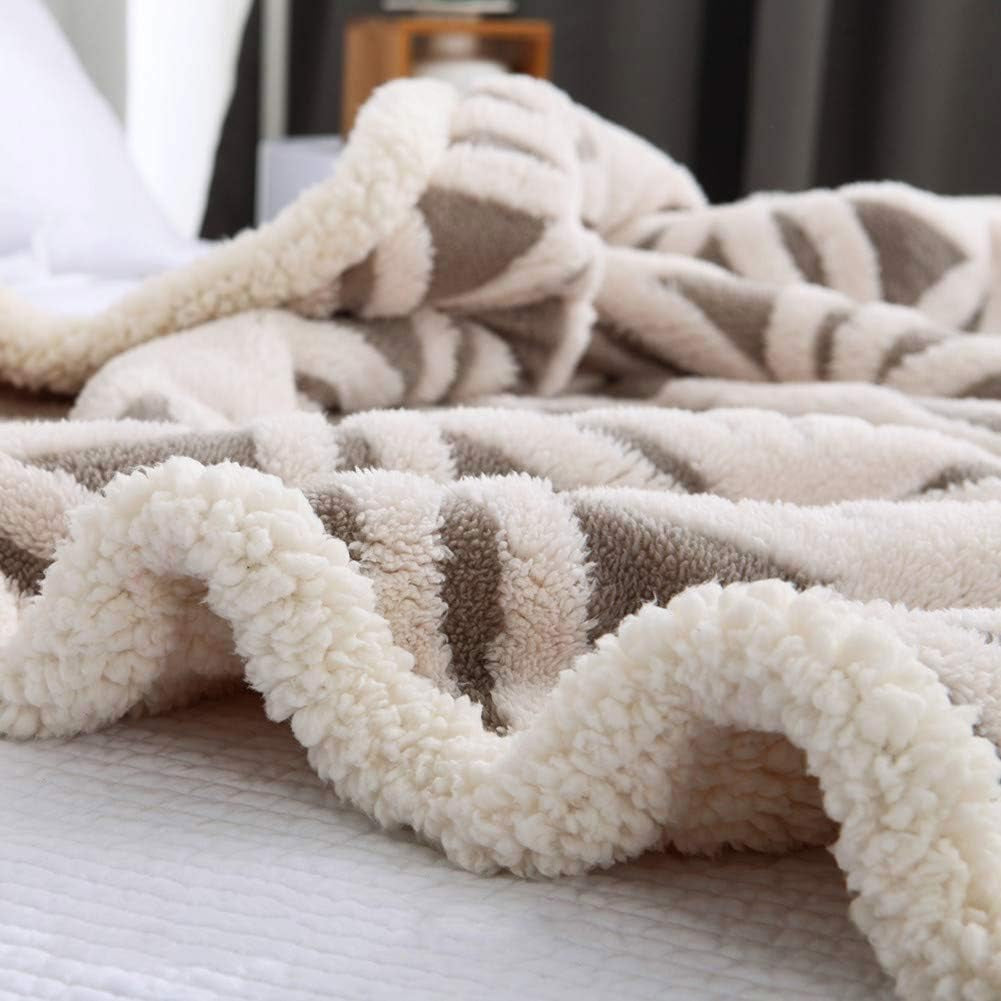 "Cozy up with Our Luxurious Sherpa Fleece Blanket - Perfect for Couch, Sofa, and Bed - Dual Sided, Fuzzy Softness - (Grey, 71''X 80'')"