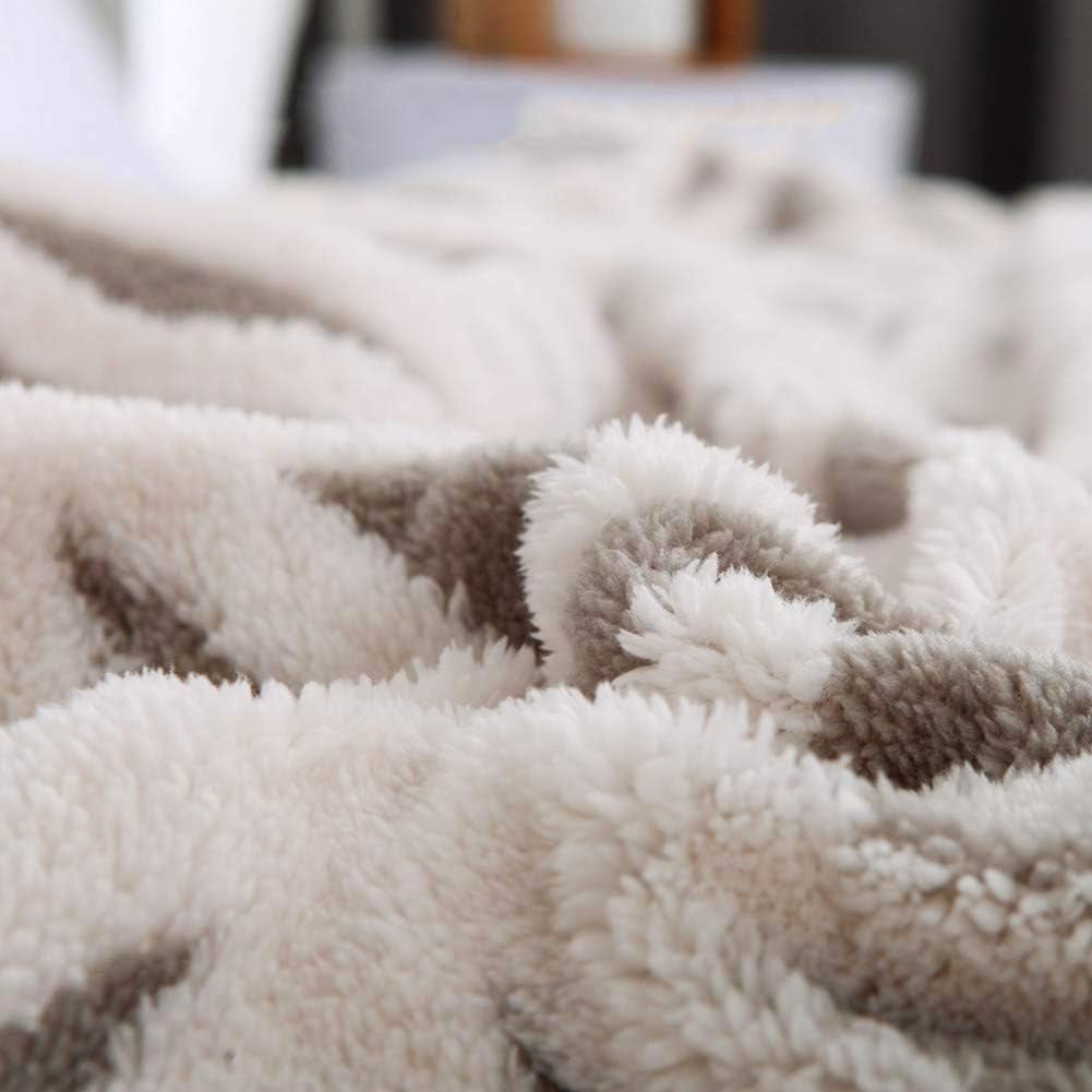 "Cozy up with Our Luxurious Sherpa Fleece Blanket - Perfect for Couch, Sofa, and Bed - Dual Sided, Fuzzy Softness - (Grey, 71''X 80'')"
